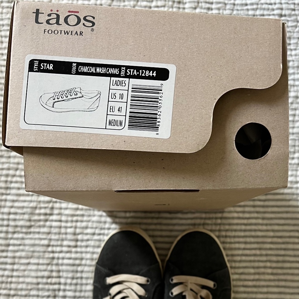 Women’s Taos Star Sneakers